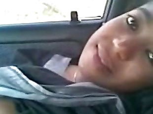 Indian Hot Young Girls fuck BF at car -..